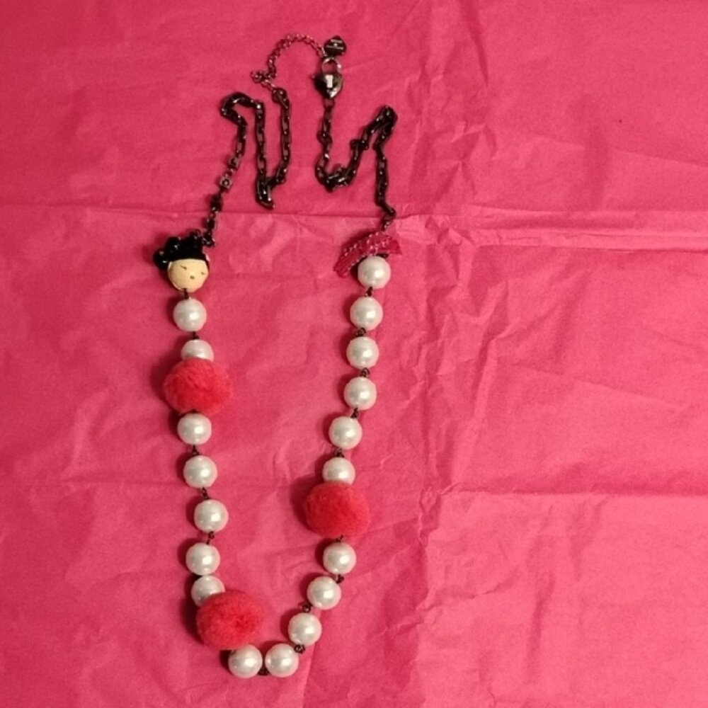 Vintage Harajuku LoversPink White Beaded Necklace w/ Pink Poms
